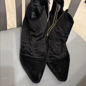 Calvin Klein Black Pointed-Toe Ankle Booties with Gold Zipper Detail